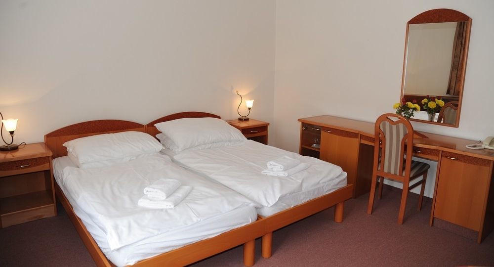 Pension Akropolis, Eco Breakfasts From Farm Marianske Lazne Exterior photo
