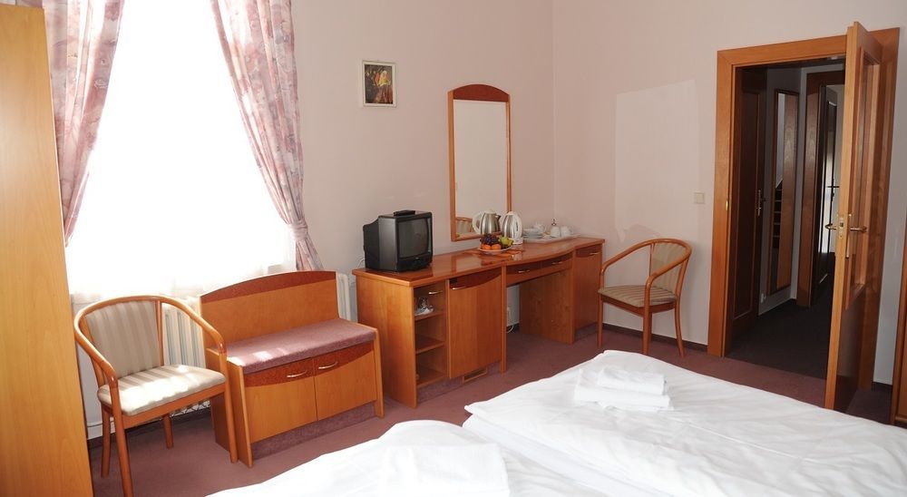 Pension Akropolis, Eco Breakfasts From Farm Marianske Lazne Exterior photo
